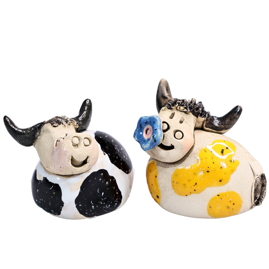 Handmade Ceramic Highland Cow Couple in Spotty Black & Spotty Yellow